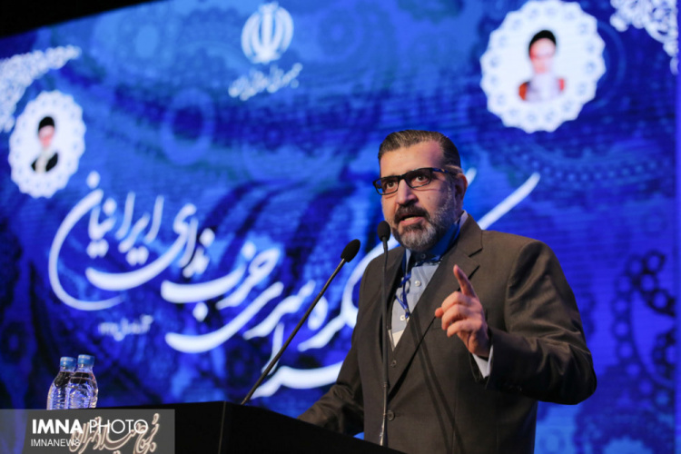 دکتر صادق خرازی دبیرکل ندای ایرانیان: نسبت به عملکرد دولت منتقدیم/ از دولت برای مبارزه با فساد ناامید هستم /فکر می کردند ما برای تشکیل حزب ندا &quot;ماموریتی&quot;داریم
