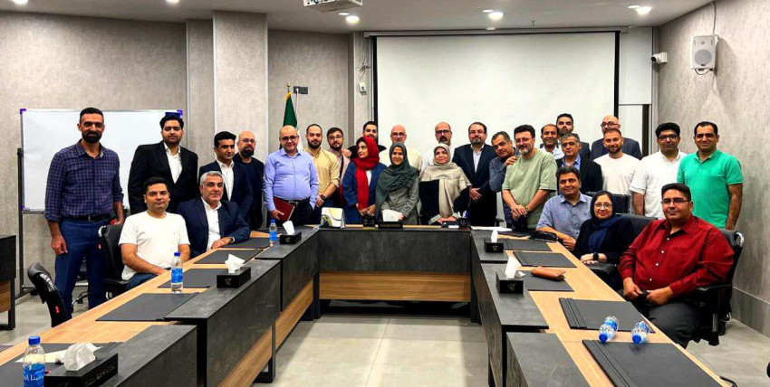 نشست فصلی شورای مرکزی و ارکان حزب ندای ایرانیان برگزار شد