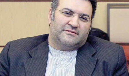 دولت مکلف هست صحبتهای احزاب و کارشناسان با سابقه همچنین مدیران گذشته و جوانان در احزاب را شنیده و از ایشان راهکار بخواهد.